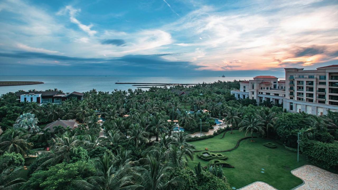 Grand Hotel Haikou Haikou  Exterior photo