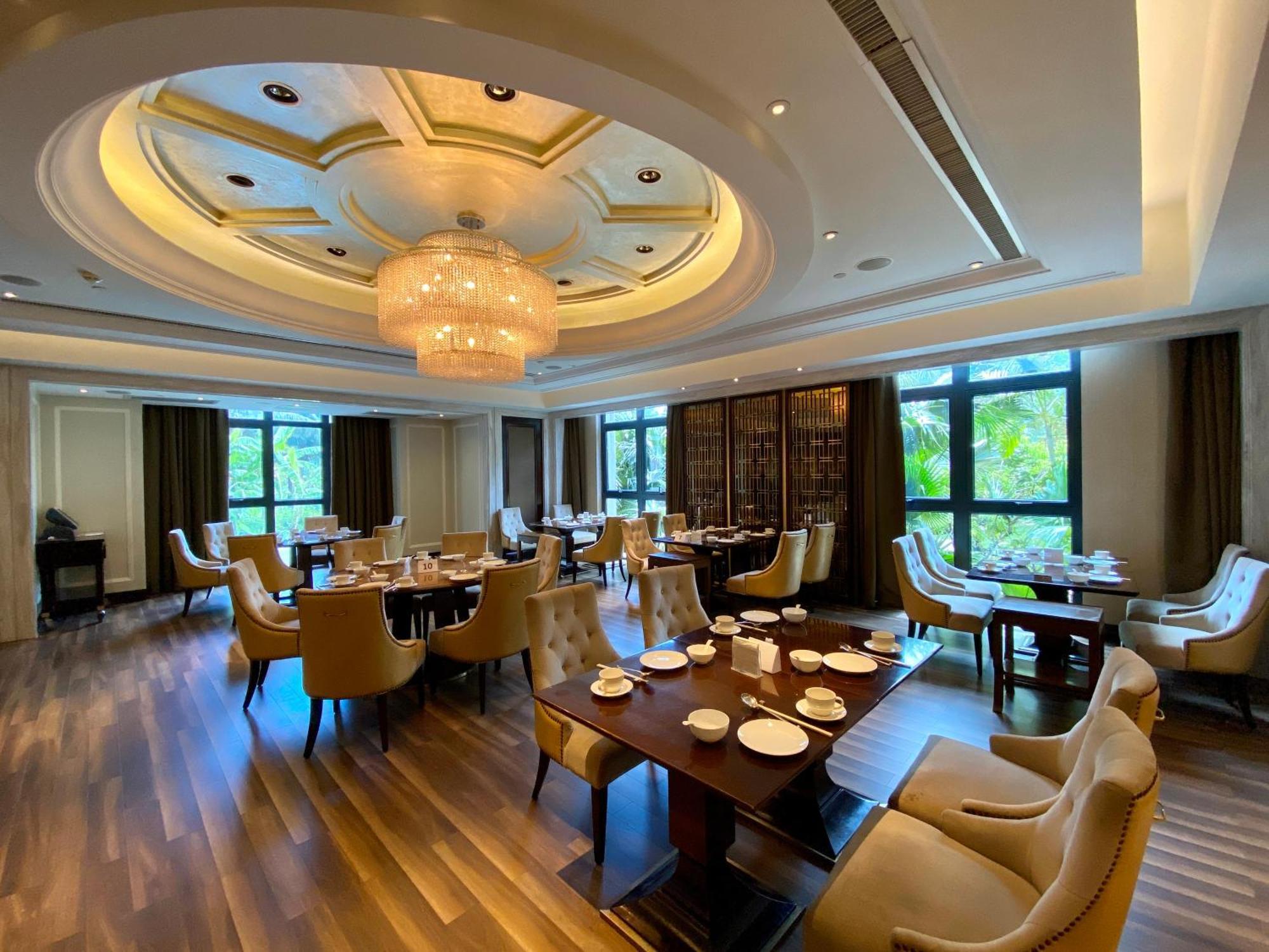 Grand Hotel Haikou Haikou  Exterior photo